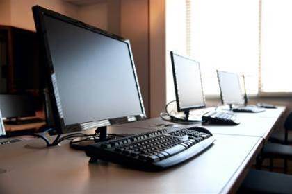 Global PC shipments fall for 14 consecutive quarters
