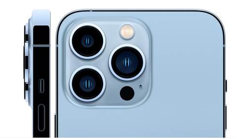 Apple to turn iPhones into payment terminals, rival Square - Bloomberg