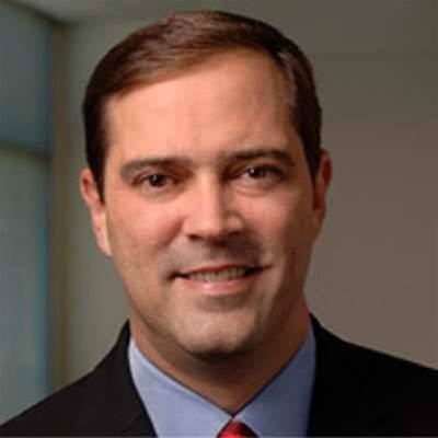 Cisco raises annual revenue forecast