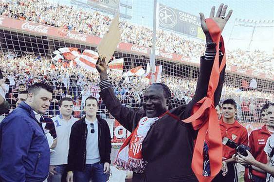 Sevilla FC will play Racing Club de Ferrol in a friendly to celebrate their  centenary