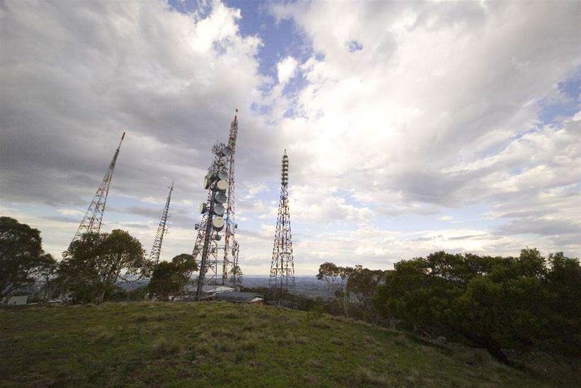 ACMA to set EME standards for mmWave 5G devices