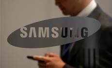 Samsung quarterly profit set to slump 25 percent