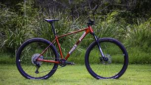 TESTED: Superior Bikes XP 919 Hardtail Cross Country Mountain Bike