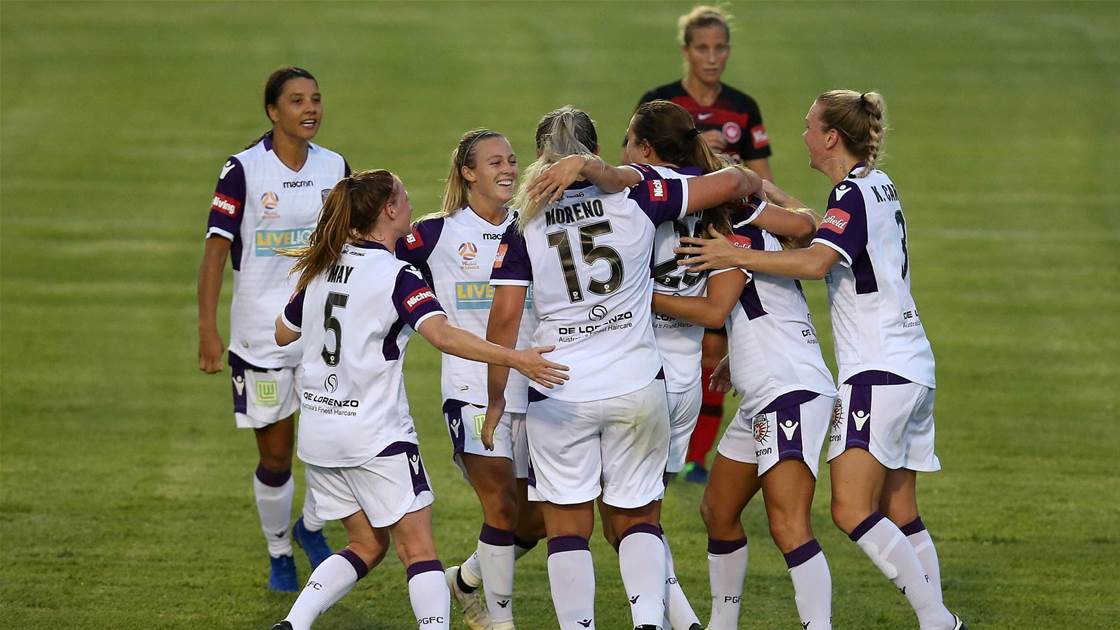 tjenestemænd Advarsel Kapel Perth Glory top the ladder with 5-1 masterclass - FTBL | The home of  football in Australia - The Women's Game - Australia's Home of Women's  Sport News