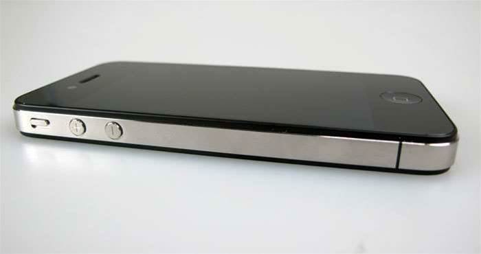 Iphone 4 Unboxed And Compared To The 3g Mobility Collaboration Telco Networking Crn Australia Iphone 4 Unboxed And Compared To The 3g Mobility Collaboration Telco Networking Crn Australia