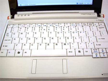 We can report the Aspire One keyboard does not induce RSI (well not in the 5 minutes we played with it)