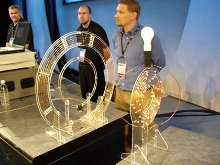 Look ma, no hands - Intel's wireless demo saw the light bulb on the right powered wirelessly.