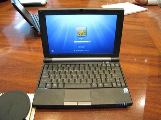 Review: First Look: Kogan Agora Netbook, a super-cheap Wind lookalike