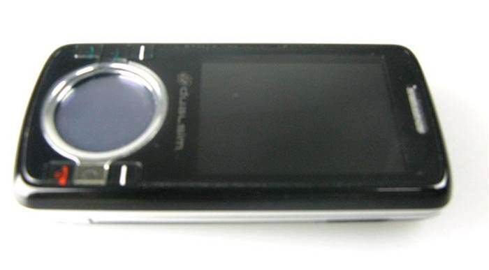 Review: First Look: DualSim Slider - are two SIMs better than one?