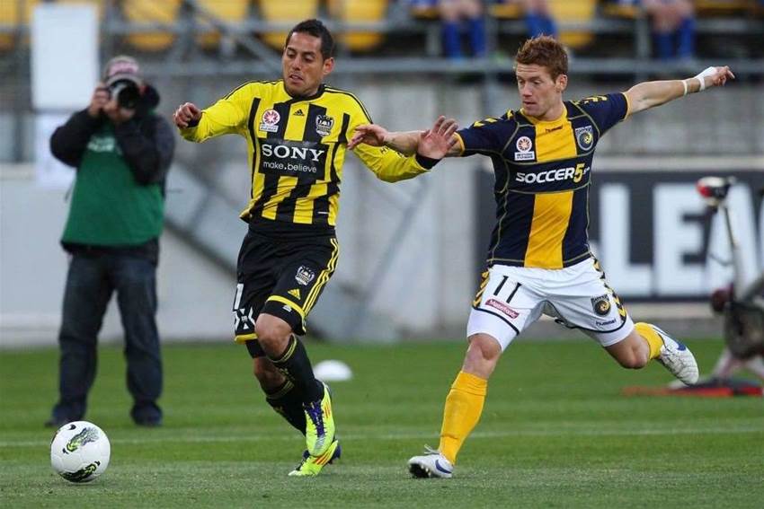 Phoenix v Mariners Pics Phoenix v Mariners Pics