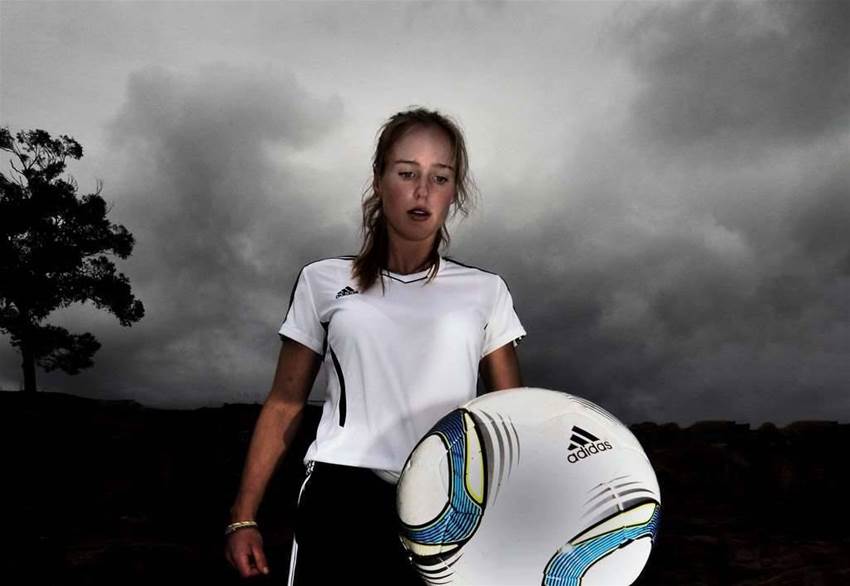 Ellyse Perry In Action Ellyse Perry In Action