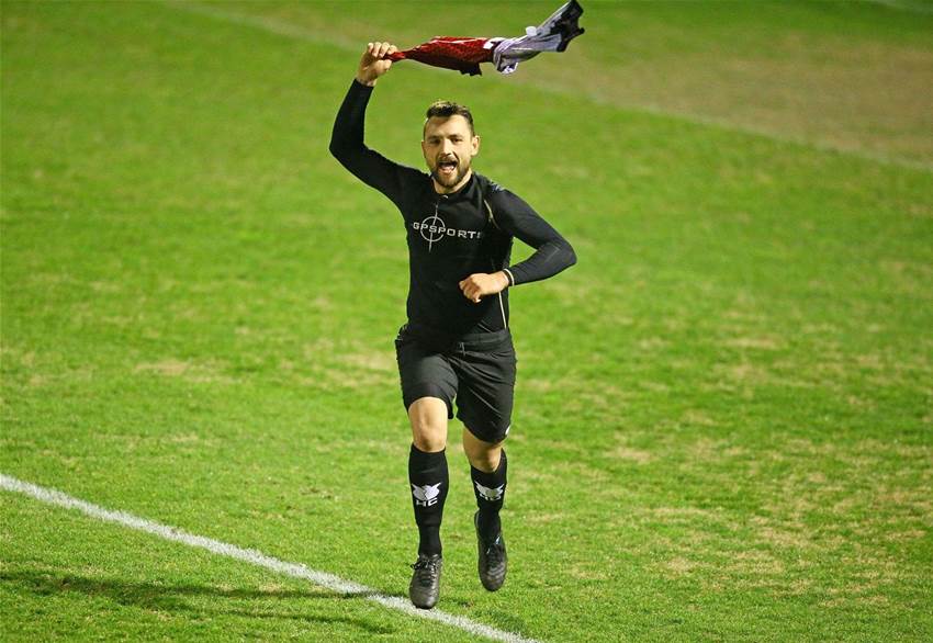 Hume sneak penalty win Hume sneak penalty win