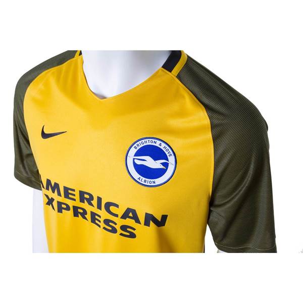 Gallery: Royal Blood unveils Brighton away kit at Sydney gig Gallery: Royal Blood unveils Brighton away kit at Sydney gig