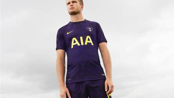 Gallery: Tottenham unveils new third kit