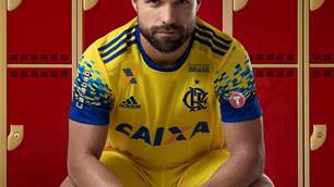 Retro sleeves in Flamengo's new away kit
