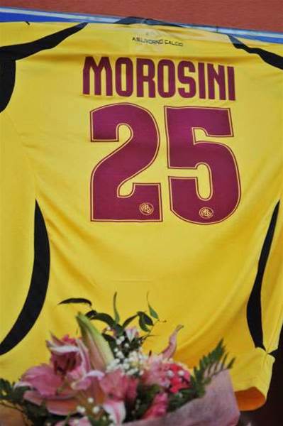 Fans Flock To Morosini Tribute Fans Flock To Morosini Tribute