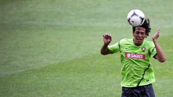 Alves Eager For Germany Test