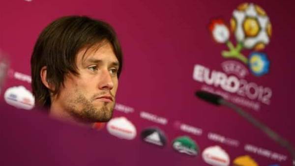 Injured Rosicky Doubtful For Portugal Clash