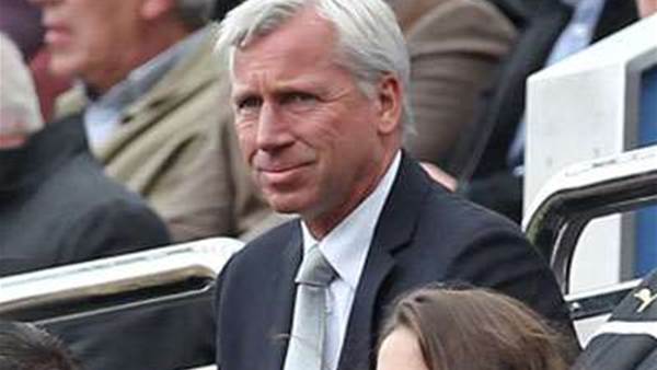 Players Wanted Cisse Penalty, Says Pardew
