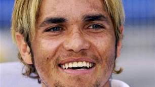 Ex-Hertha Star Alex Alves Dies In Hospital
