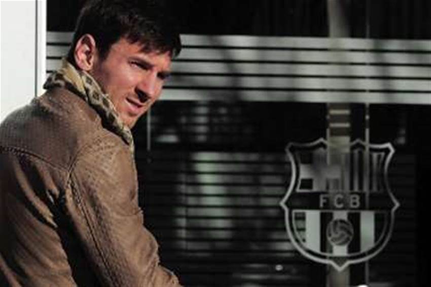 Messi extends Barca contract Messi extends Barca contract