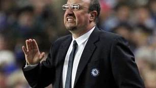 Benitez defends Torres