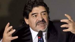 Maradona launches Pele tirade