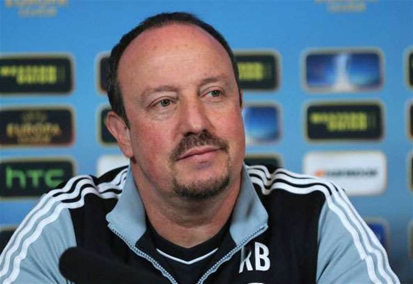 Benitez open to offers in England Benitez open to offers in England