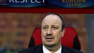 Benitez praises 'professional' Chelsea