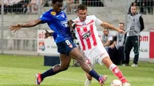 Chelsea step up pursuit of Mutu compensation