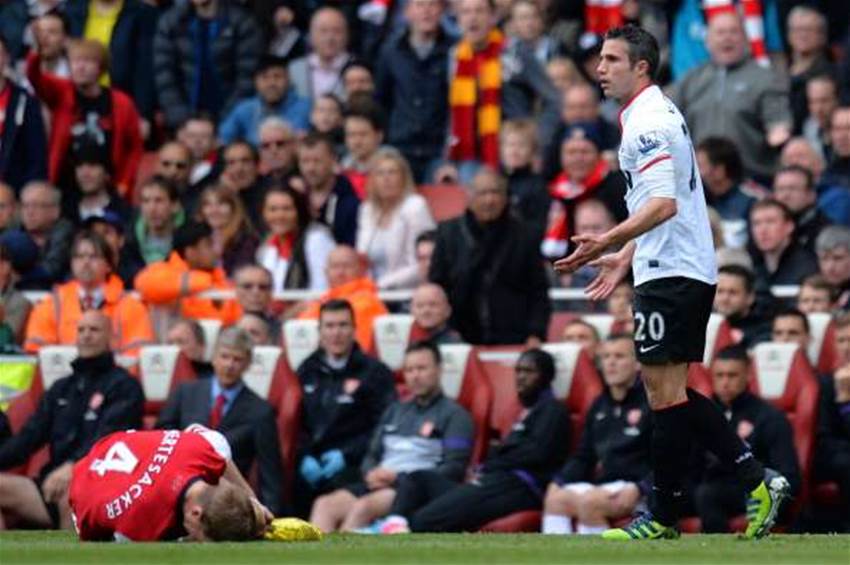 Ferguson slams referee Dowd Ferguson slams referee Dowd