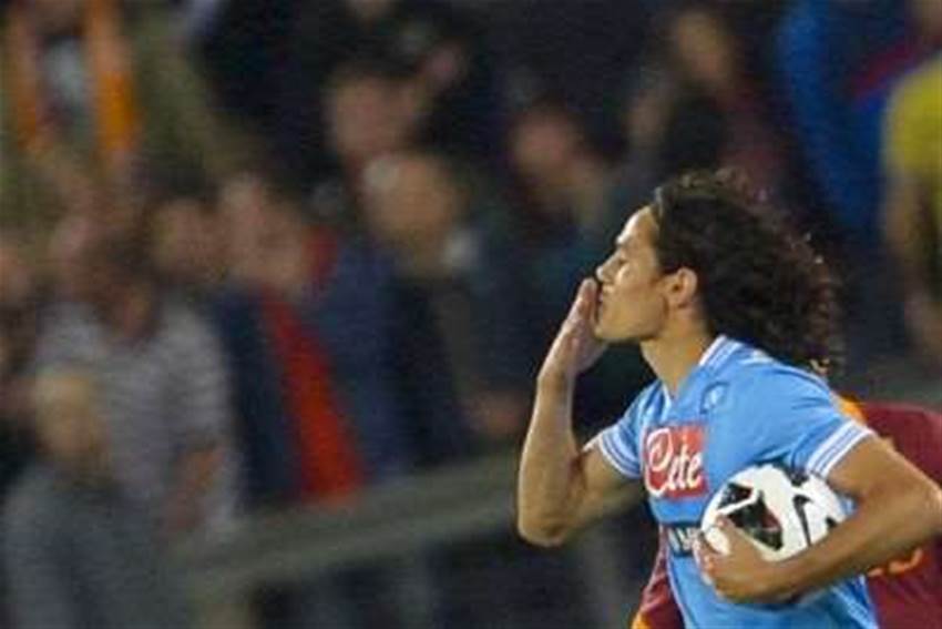 Cavani concentrating on Napoli Cavani concentrating on Napoli