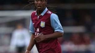 Johnson signs new Villa deal