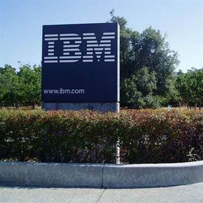 Emirates signs $402m IT deal with IBM