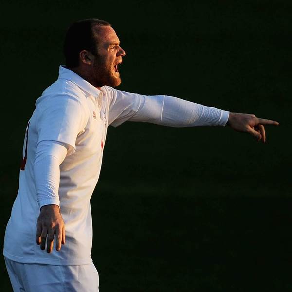 England's Lukewarm-Up Win England's Lukewarm-Up Win