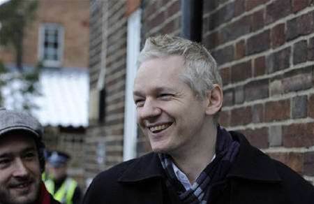 Assange memoir to give full details of WikiLeaks