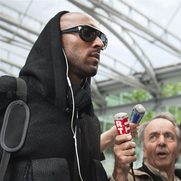 New Blues Deal for Anelka New Blues Deal for Anelka