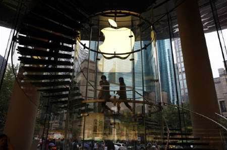 Apple's supporting cast steps into the limelight