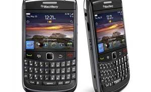 RIM talks BlackBerry outage compensation
