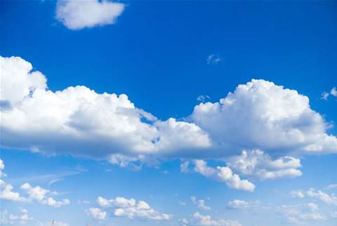 Microsoft Skydrive: 10 clouds aren't better than one