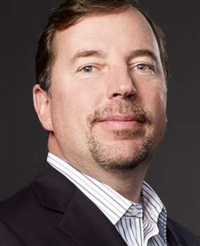 Yahoo faces dark Monday over CEO's resume