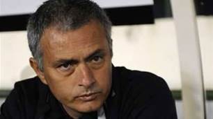 Robson Picks Mourinho To Lead United