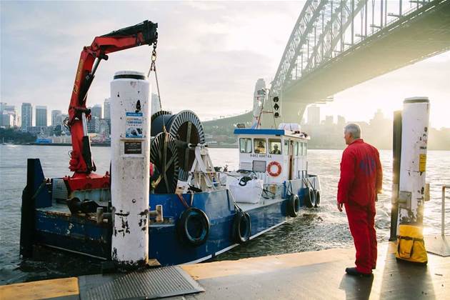 Vocus lays cross-harbour fibre