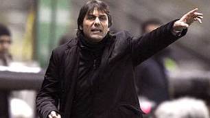 Conte banned for two matches for referee outburst