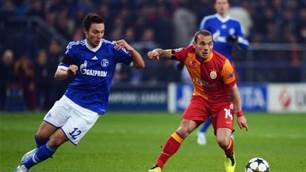 Sneijder issues warning to Real