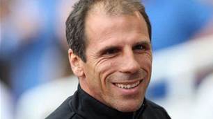 Zola plays down Chelsea link