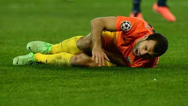 Mascherano out for six weeks