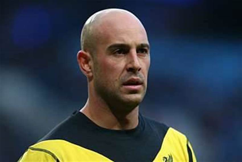 Reina plays down Barcelona speculation Reina plays down Barcelona speculation