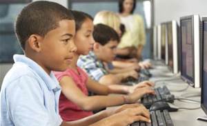 Computers in schools don't help kids learn: OECD