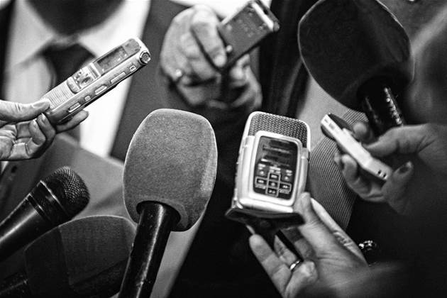 Abbott caves on demands for journalist protection in data retention